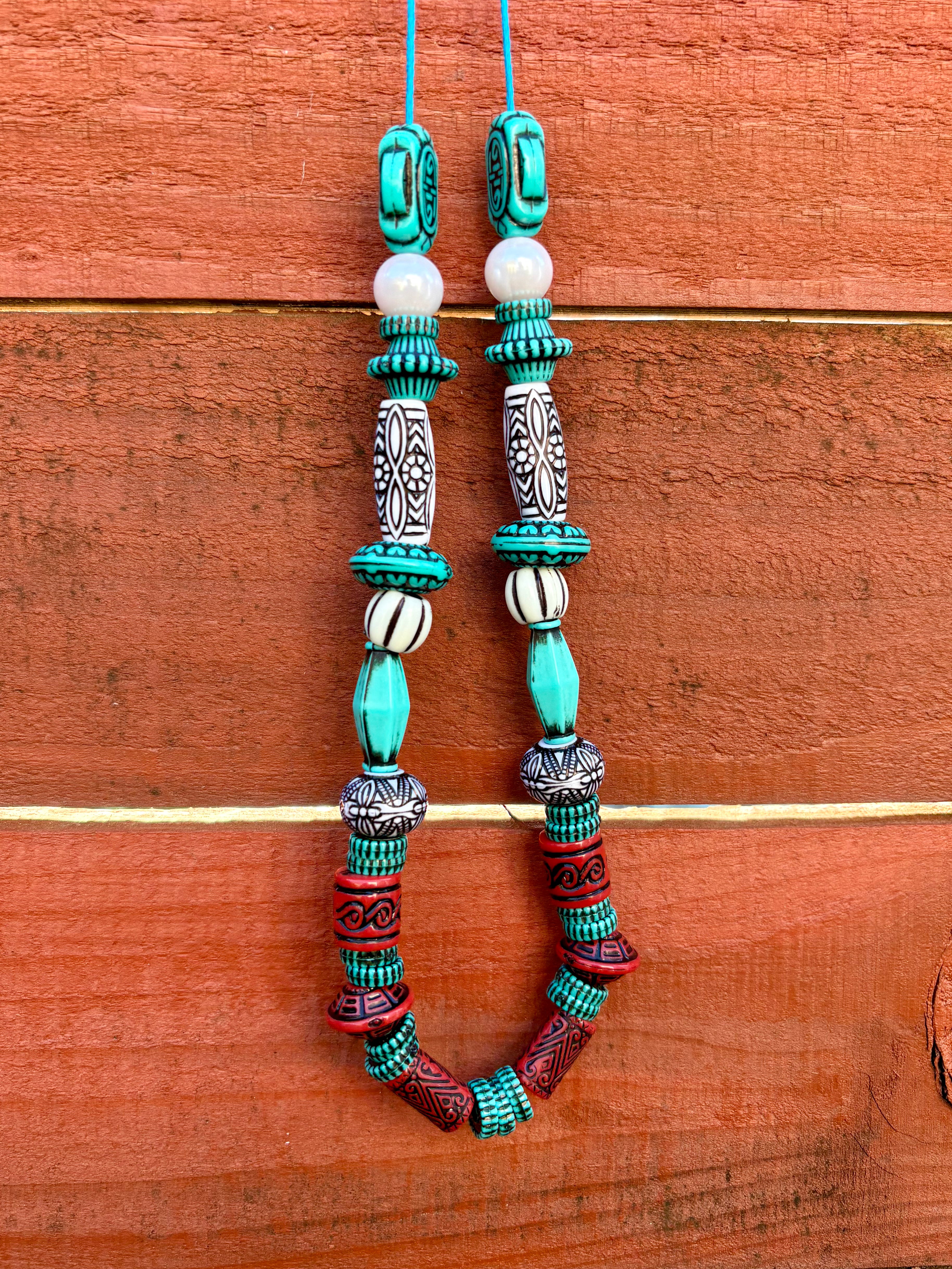 Vibrant Turquoise Beaded Necklace